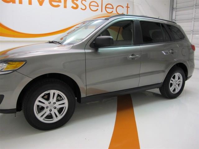 2012 Hyundai Santa Fe FWD 4dr Sport