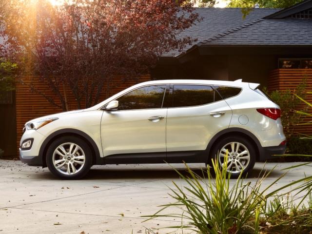 2013 Hyundai Santa Fe 4dr Sdn Touring Signature RWD