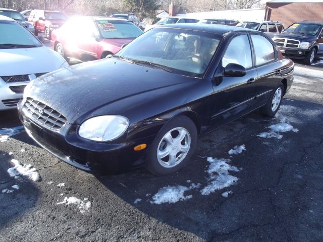 1999 Hyundai Sonata FWD 4dr Sport