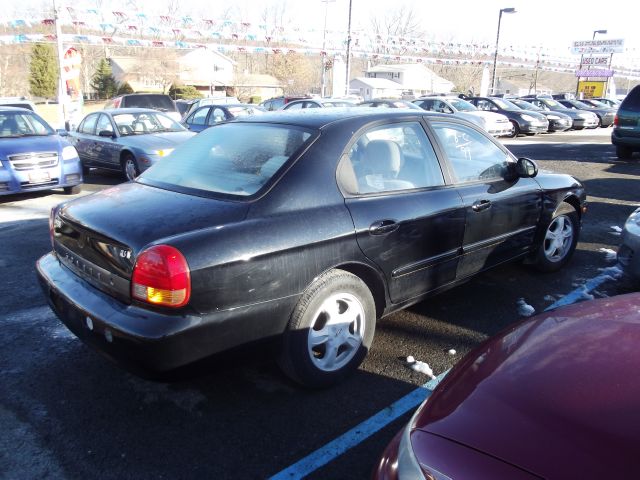 1999 Hyundai Sonata FWD 4dr Sport