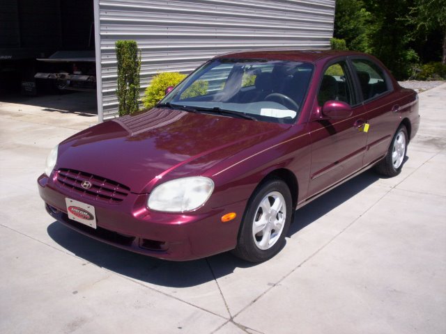 1999 Hyundai Sonata FWD 4dr Sport