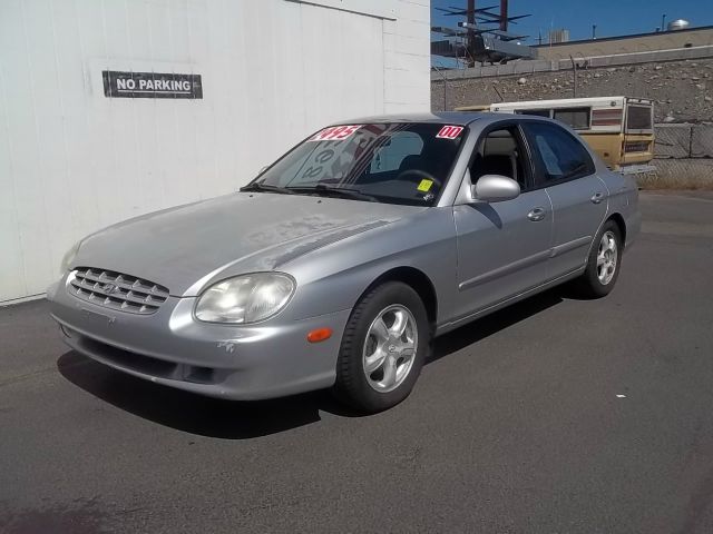 2000 Hyundai Sonata Base