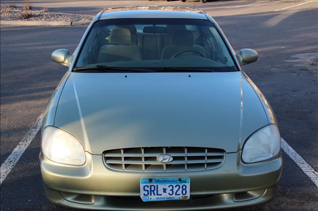 2000 Hyundai Sonata FWD 4dr Sport