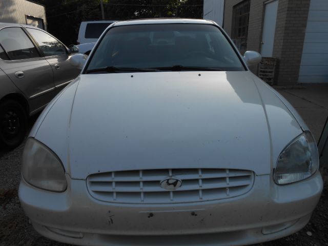 2001 Hyundai Sonata GL Manual W/siab