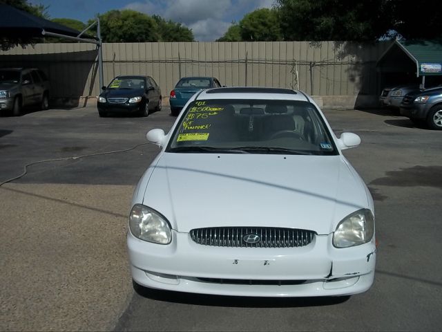 2001 Hyundai Sonata FWD 4dr Sport