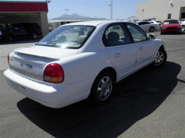 2001 Hyundai Sonata FWD 4dr Sport