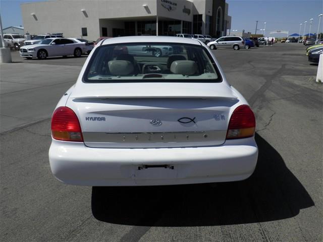 2001 Hyundai Sonata FWD 4dr Sport