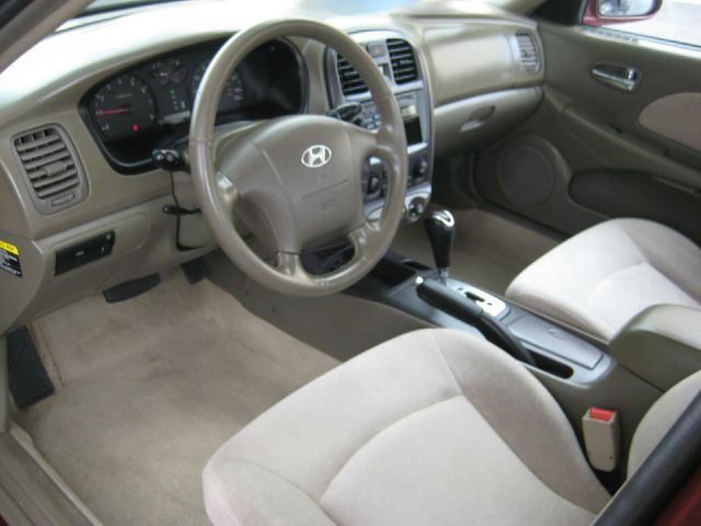 2002 Hyundai Sonata Base