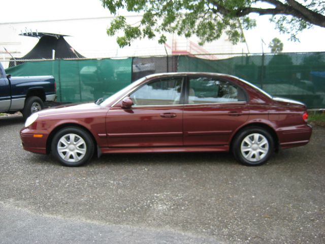 2002 Hyundai Sonata Base