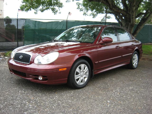 2002 Hyundai Sonata Base