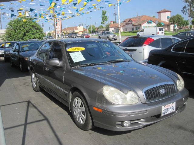 2002 Hyundai Sonata Base