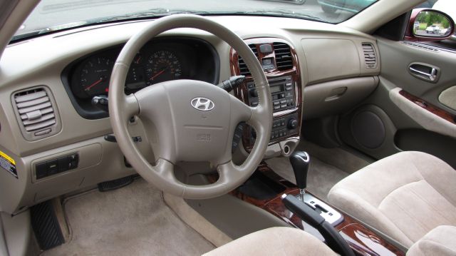 2002 Hyundai Sonata FWD 4dr Sport