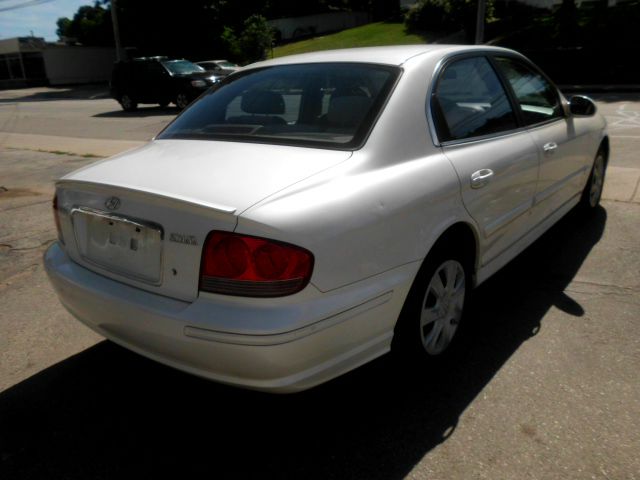 2002 Hyundai Sonata Unknown