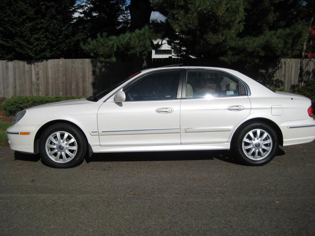 2002 Hyundai Sonata FWD 4dr Sport