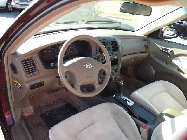 2002 Hyundai Sonata Base