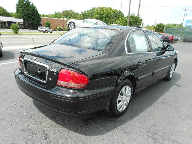 2002 Hyundai Sonata Base