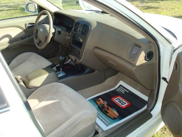 2002 Hyundai Sonata Base