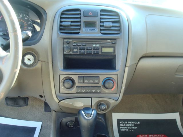 2002 Hyundai Sonata Base