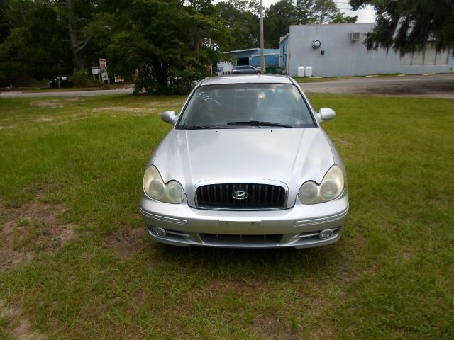 2002 Hyundai Sonata Base