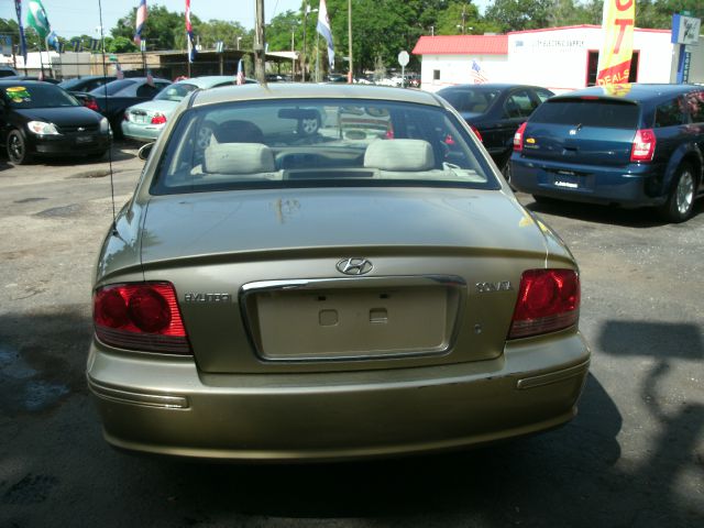 2002 Hyundai Sonata Base