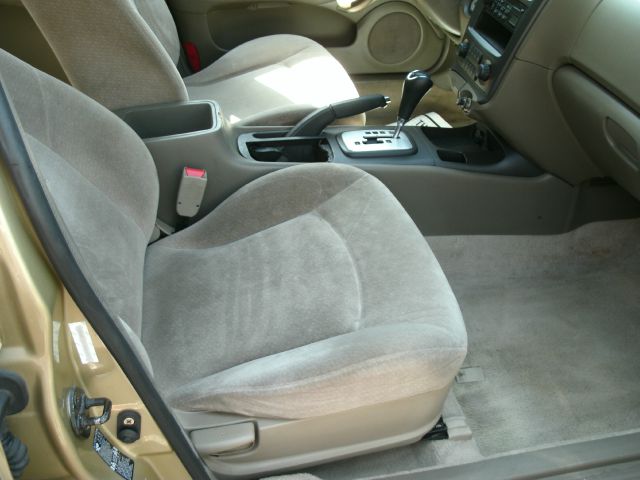 2002 Hyundai Sonata Base