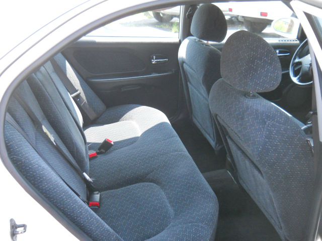 2003 Hyundai Sonata Base