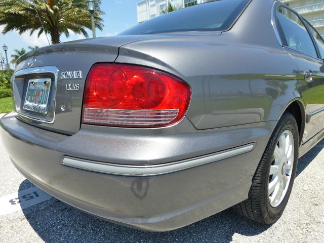 2003 Hyundai Sonata Elk Conversion Van