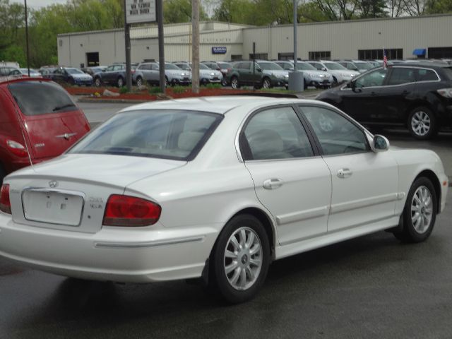 2003 Hyundai Sonata FWD 4dr Sport