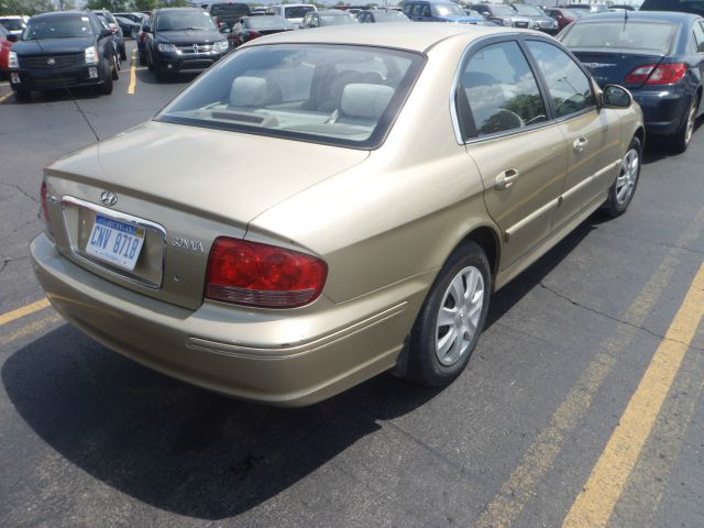 2003 Hyundai Sonata Base