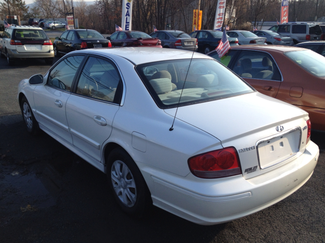 2003 Hyundai Sonata FWD 4dr Sport