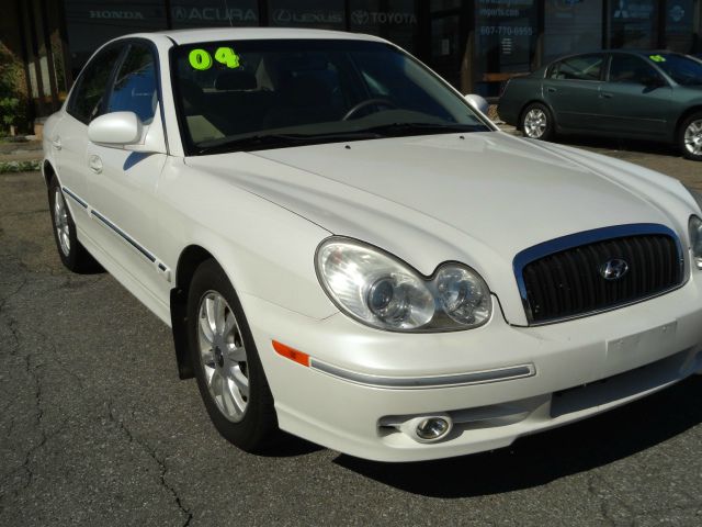 2004 Hyundai Sonata FWD 4dr Sport