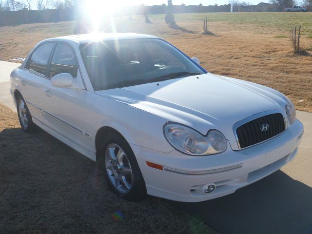 2004 Hyundai Sonata FWD 4dr Sport