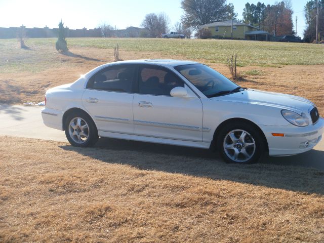 2004 Hyundai Sonata FWD 4dr Sport