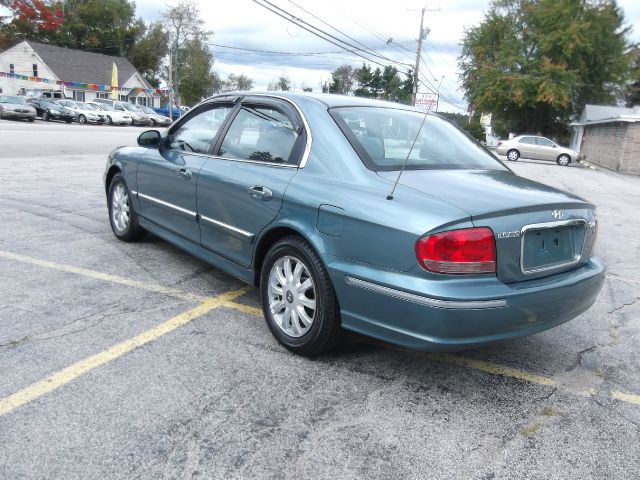 2004 Hyundai Sonata FWD 4dr Sport