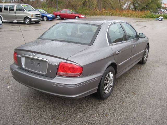 2004 Hyundai Sonata S Sedan