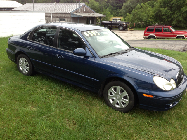 2004 Hyundai Sonata Base