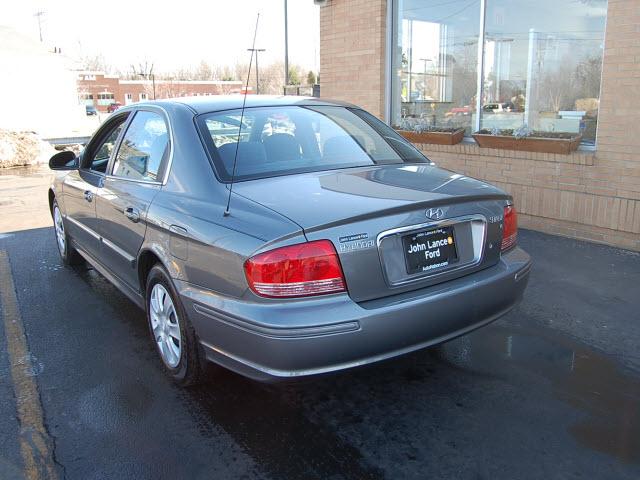 2004 Hyundai Sonata Red Line