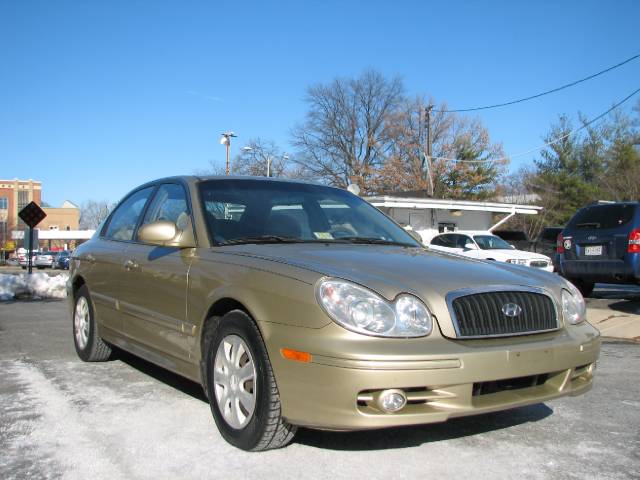 2004 Hyundai Sonata S Sedan