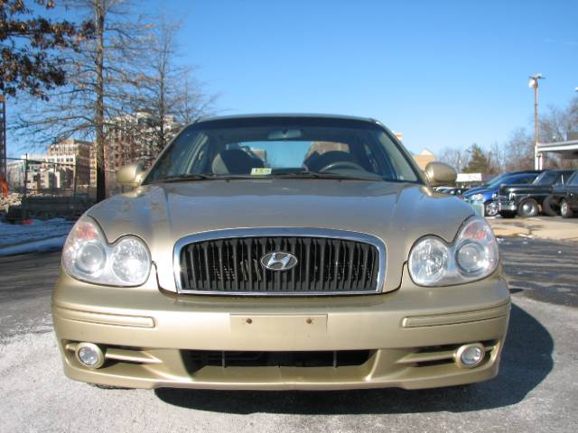 2004 Hyundai Sonata S Sedan