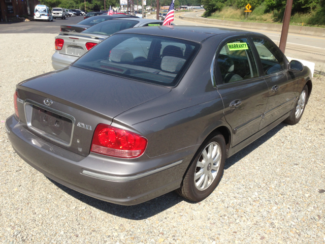 2004 Hyundai Sonata FWD 4dr Sport