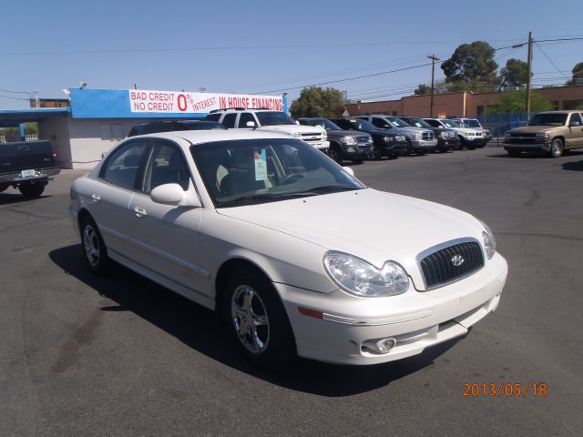 2004 Hyundai Sonata Base