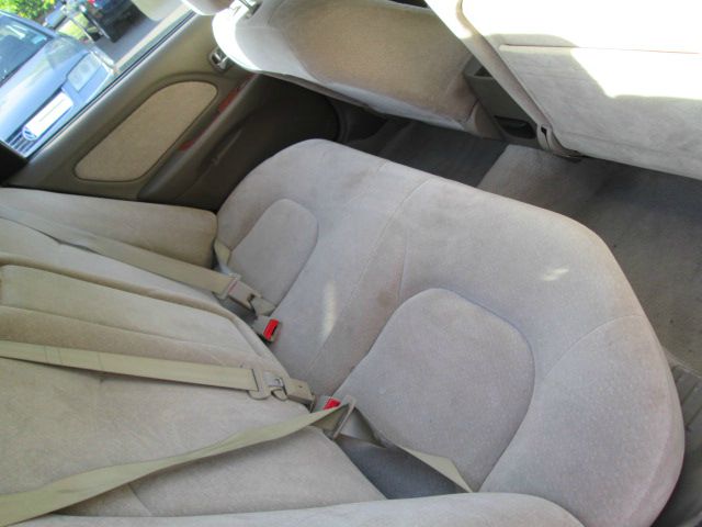 2004 Hyundai Sonata Base