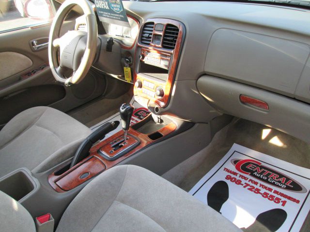 2004 Hyundai Sonata Base