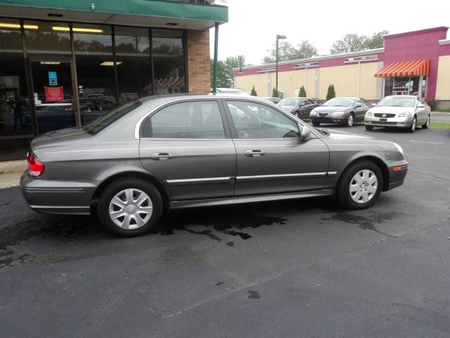 2004 Hyundai Sonata S Sedan