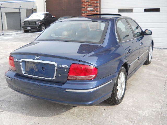 2004 Hyundai Sonata FWD 4dr Sport