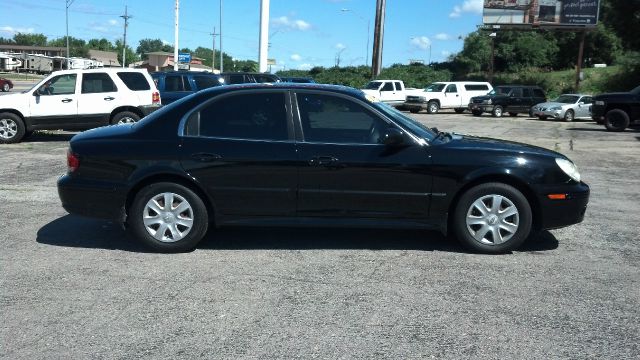 2004 Hyundai Sonata Base