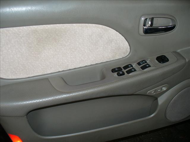 2004 Hyundai Sonata S Sedan