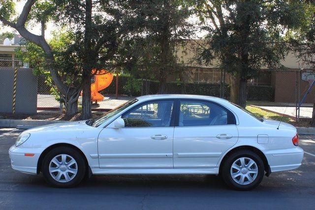 2004 Hyundai Sonata Standard 4X4 Hardtop