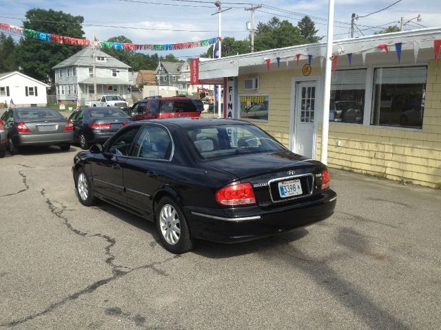 2004 Hyundai Sonata FWD 4dr Sport