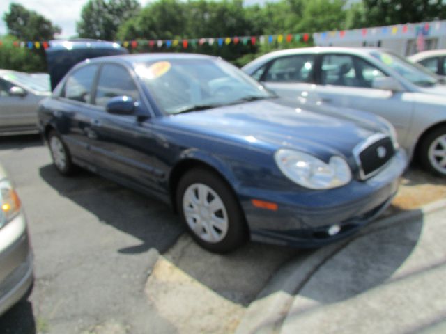 2004 Hyundai Sonata Base